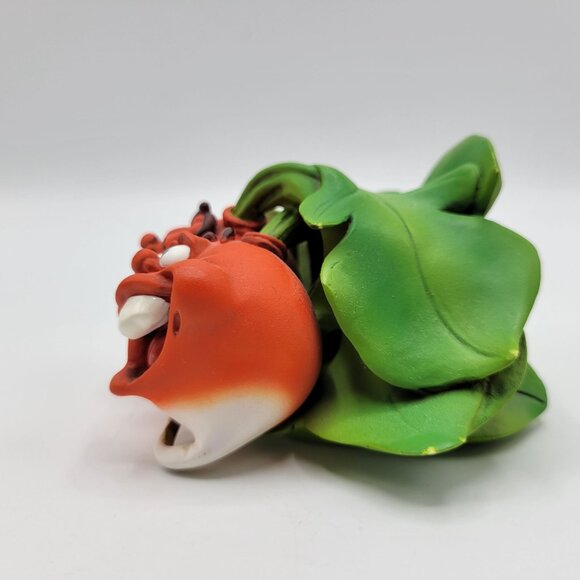 Giggling Raddishes Anthropomorphic Figurine Clay Art Radish Laughing Faces Decor - Picture 8 of 11